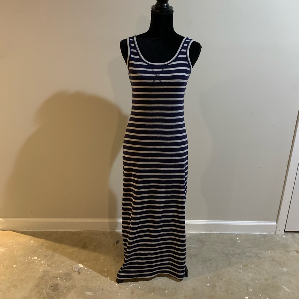 🌹 LOFT maxi dress size XS